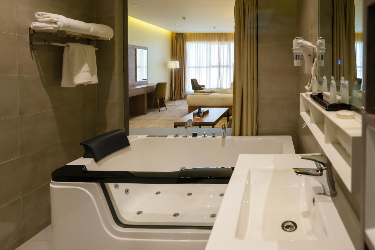 W Suites Hotel อับฮา ภายนอก รูปภาพ